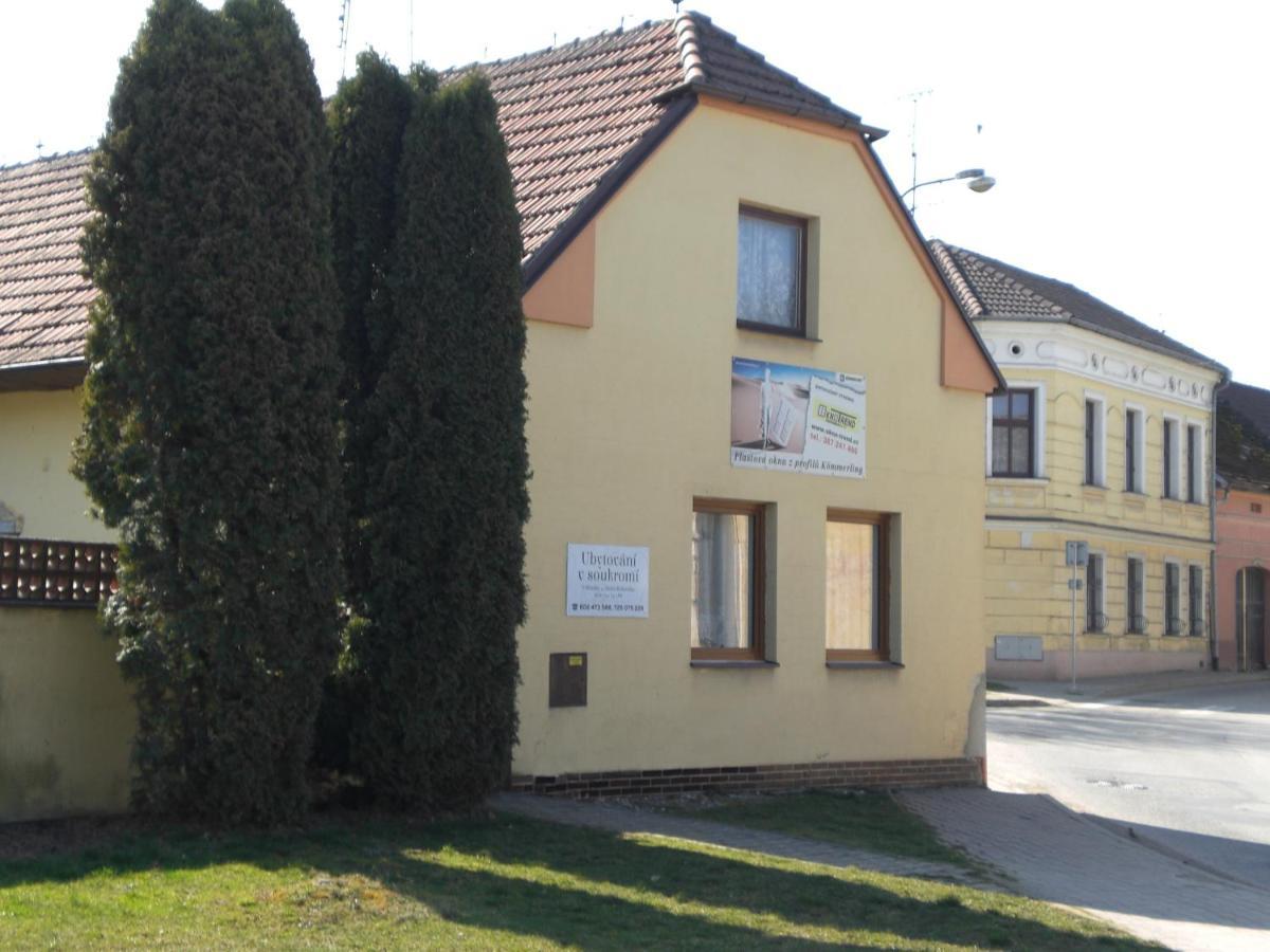 Ubytovani V Soukromi Dolni Bukovsko Exterior photo